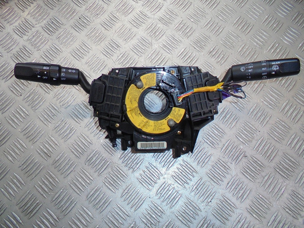 фото №1, Переключатель комбинированный bp6p17d799 mazda 3 i bk