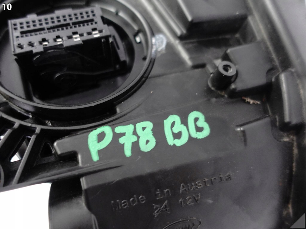 фото №11, Porsche taycan 9j1 лампа full led matrix pdls+ правая перед europa