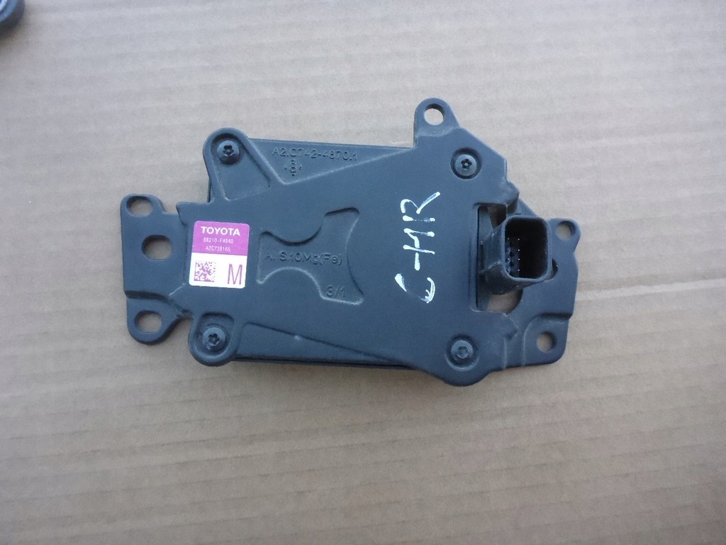 фото №1, Toyota c-hr радар distronic 82210-f4040 оригинал