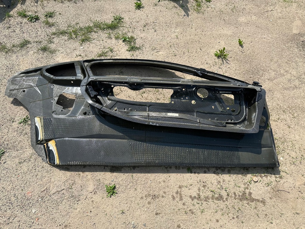 фото №1, Bmw i8 обшивка дверь правое