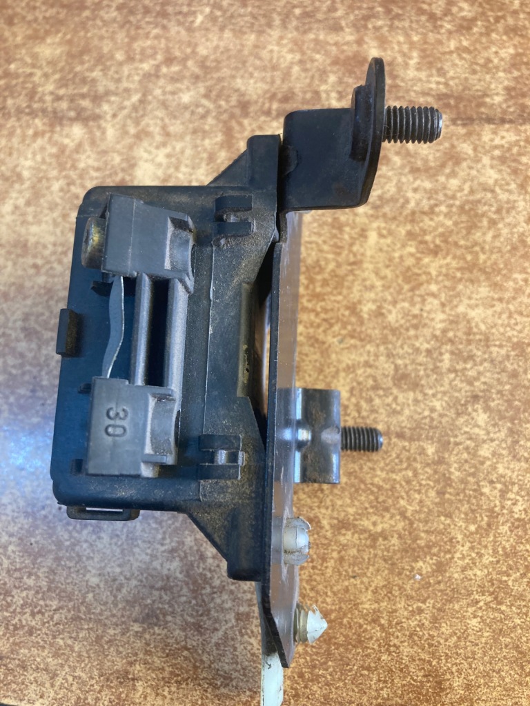 Предохранитель свеча vw golf 3 3 1.9 tdi 191911261b Доставка