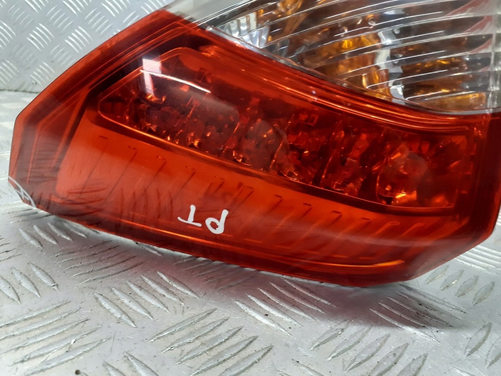 фото №1, Лампа права задня renault laguna iii 2.0 dci 265500001r