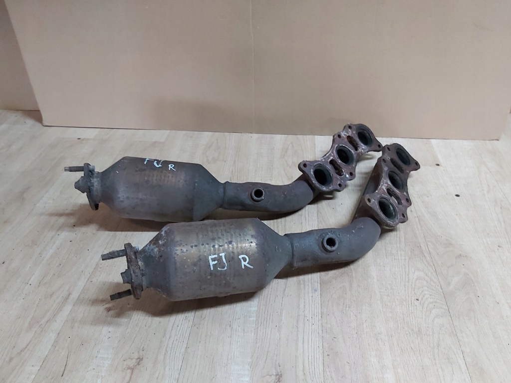 Toyota fj cruiser каталізатор колектор випускний 17140-31320 правий в Україні