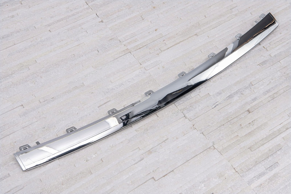 фото №10, Mercedes c w205 молдинг бампера перед a2058858802