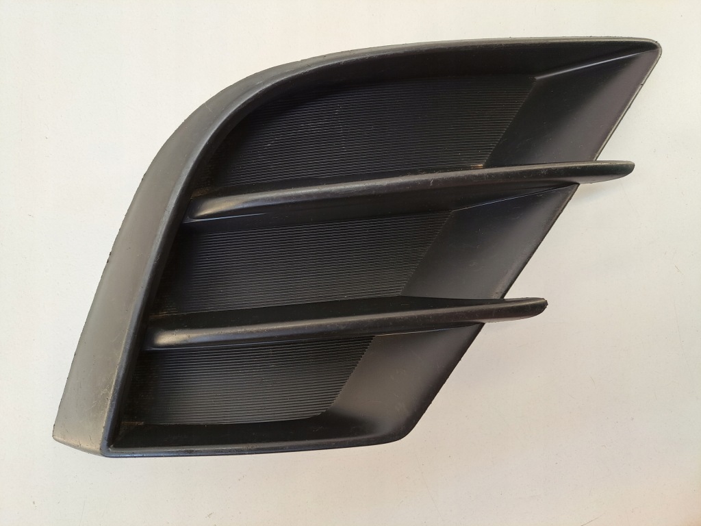 Купити Mazda 3 3 ліва решітка решітка  бампера перед