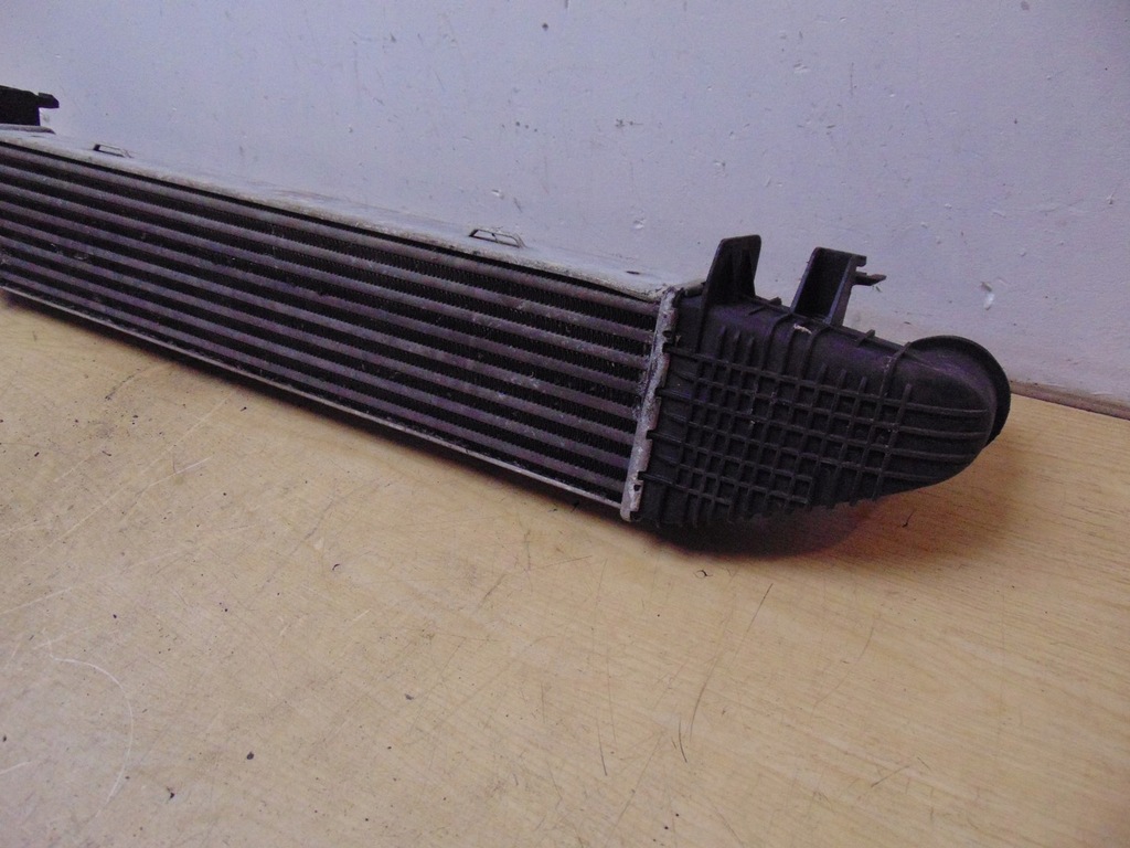 фото №9, Радіатор інтеркулер mercedes w204 a2045000500