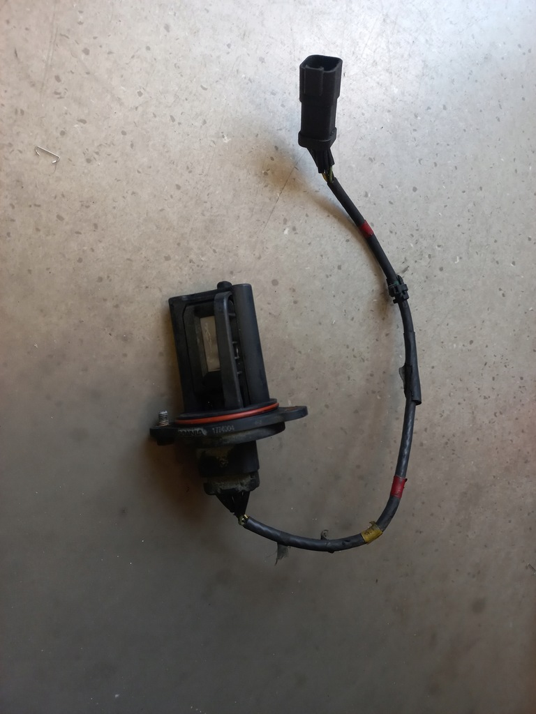 фото №1, Датчик витратомір scania r 1774004