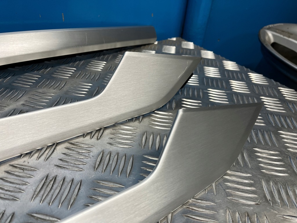 фото №7, Audi a4 b9 накладки декори aluminiowe комплект