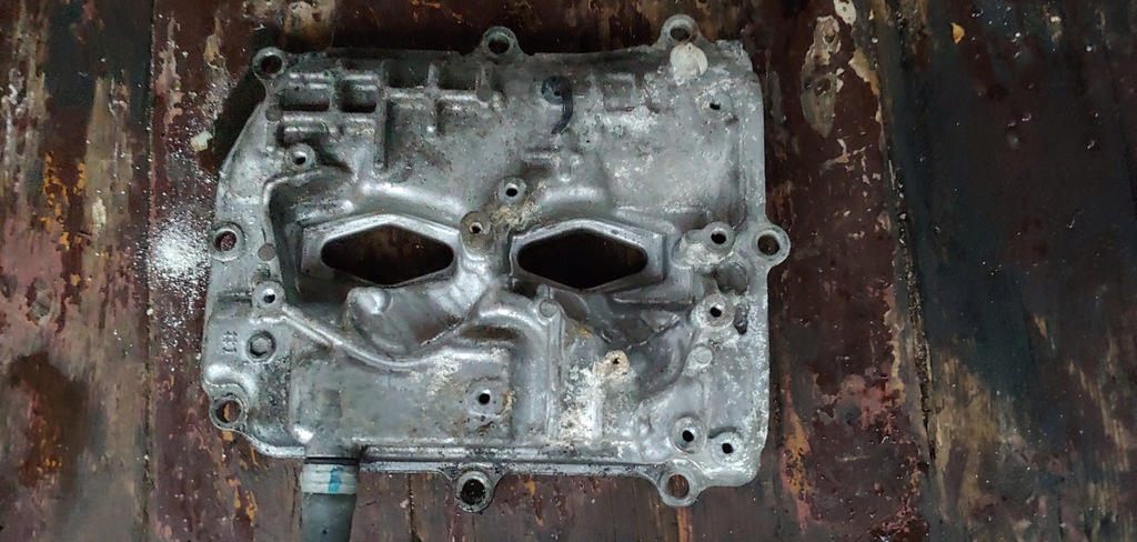 фото №4, Кришка клапанів ліва права subaru xv 2.0d 2015 rok