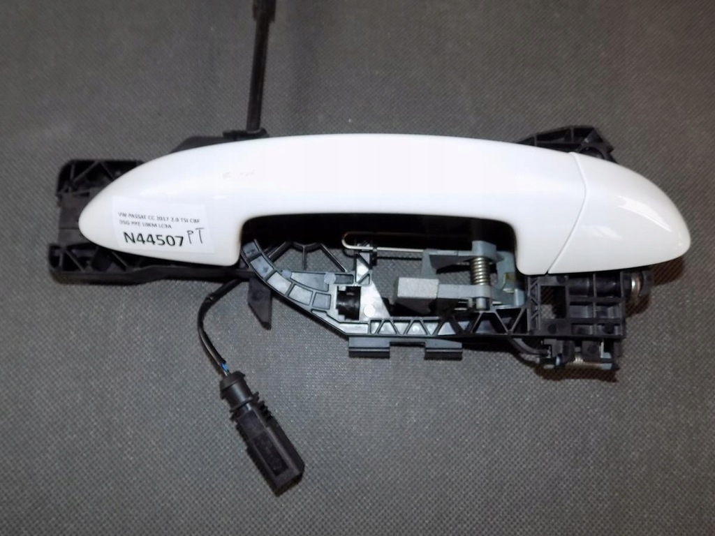 фото №1, Vw passat cc ручка правая задняя lc9a