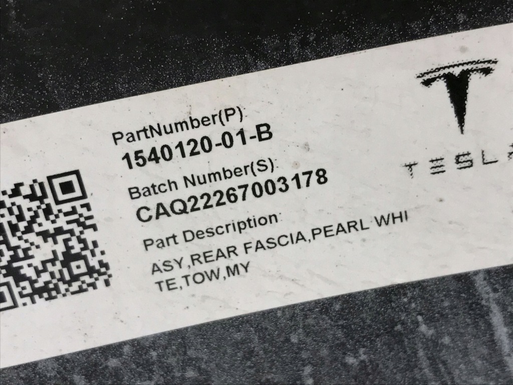 Бампер задня задній tesla model y 1540120-01-b Зі Шроту