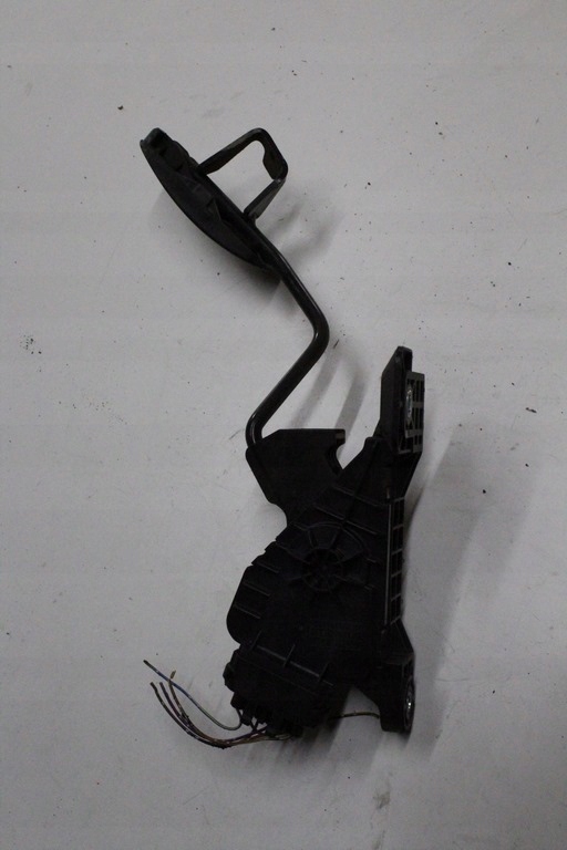 фото №1, Mazda 5 06 2.0 потенціометр педаль газу