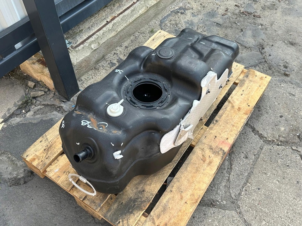 фото №6, Hummer h3 06-10r бак bak топлива оригинал oem