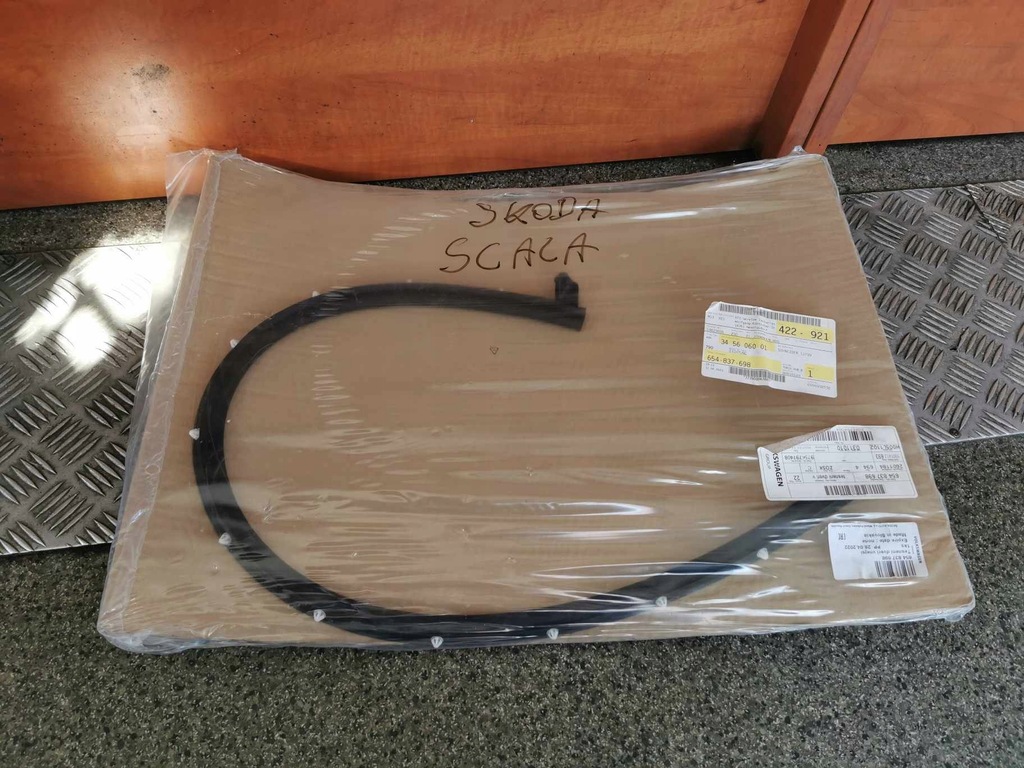 фото №1, Nowa прокладка двері правий перед skoda scala 654837698