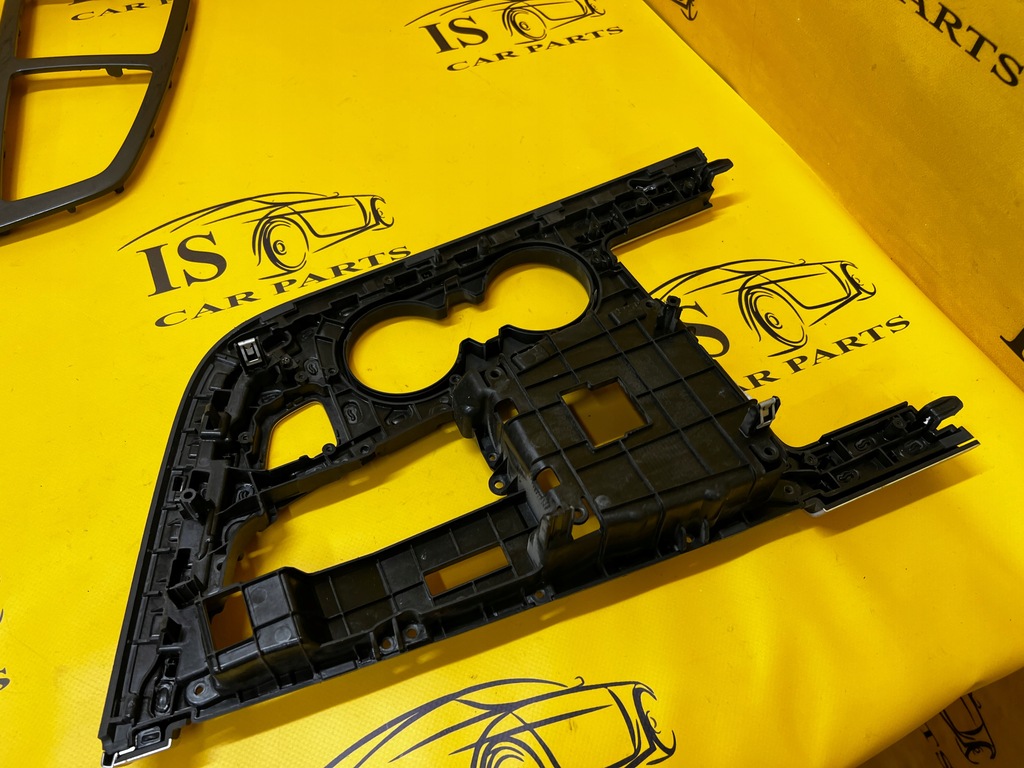 фото №8, Dekor рамка тунель середнього audi q7 sq7 4m0