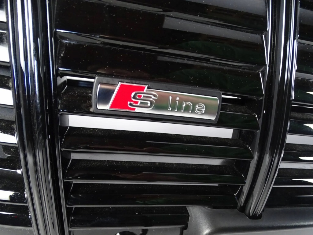 фото №7, Бампер перед передній audi e-tron 4ke s-line