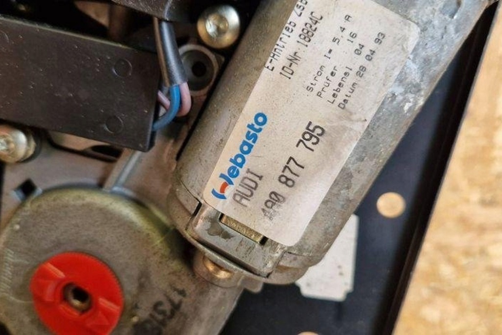 фото №8, Люк audi 4a0877795 2.5l дизель 1995