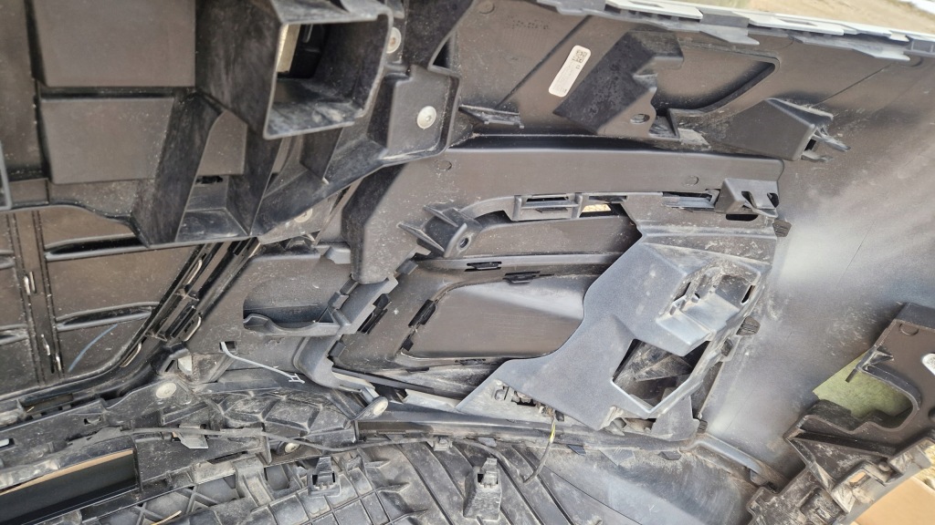 фото №8, Бампер audi q5 80a lift цвет lz1w jak новый bez покраска pdcx4 жгут kpl