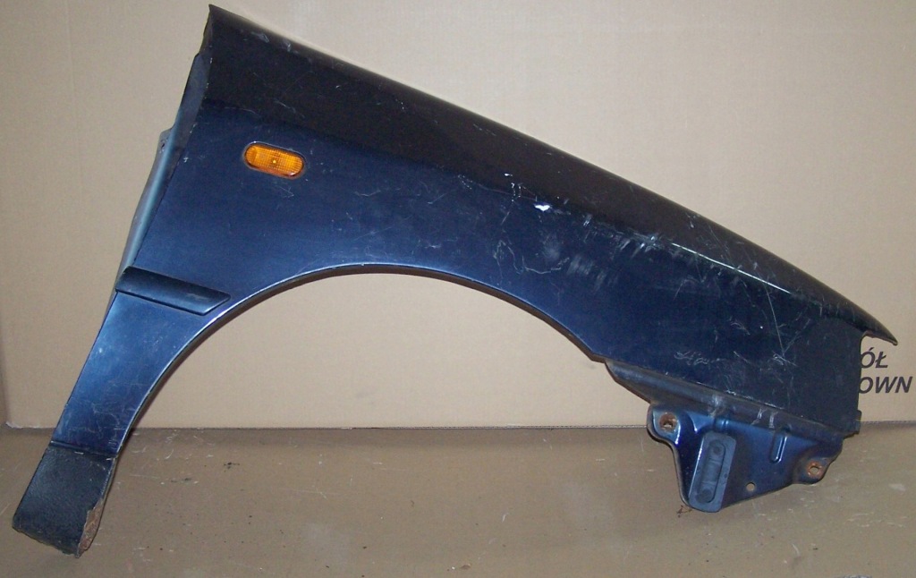 фото №1, Seat toledo i 96-99r. крыло правый