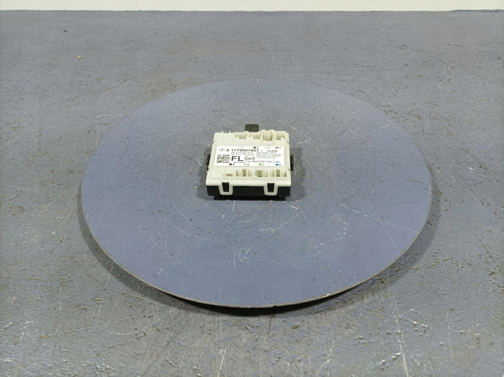 Купити Mercedes a w177 модуль блок керування двері перед лівий a1779001807