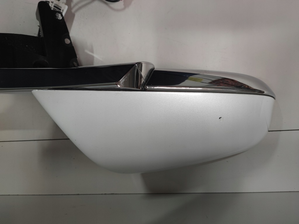 Зеркало правое tesla model s рестайлинг  13+2 pin 15 pin 21486010 с Разборки