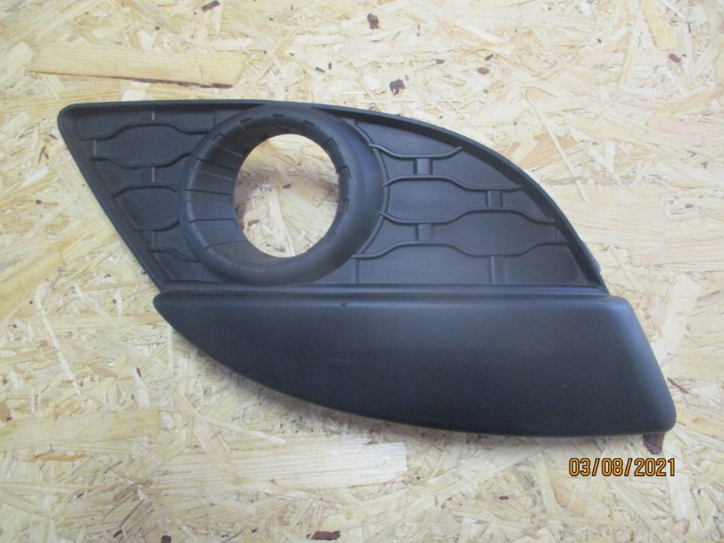 фото №1, Renault twingo ii решётка бампер правый перед