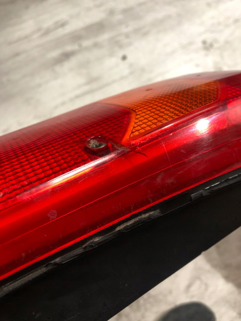 фото №10, Лампа левый задняя mercedes actros mp4 0035446103