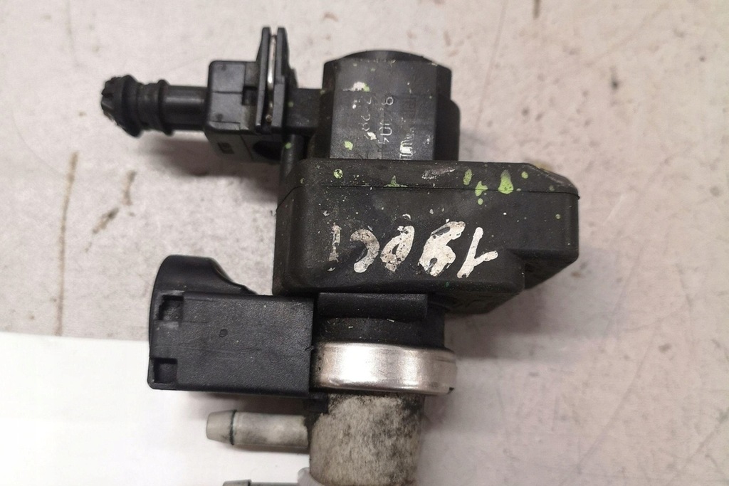 фото №1, Клапан электромагнитный renault grand scénic ii jm0/1_ 8200412085 1.6l