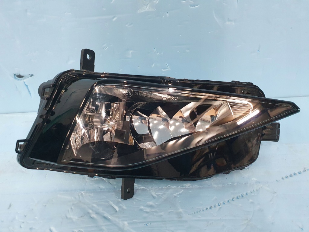 фото №1, Противотуманная фара vw golf 7 vii sportsvan lift правый перед