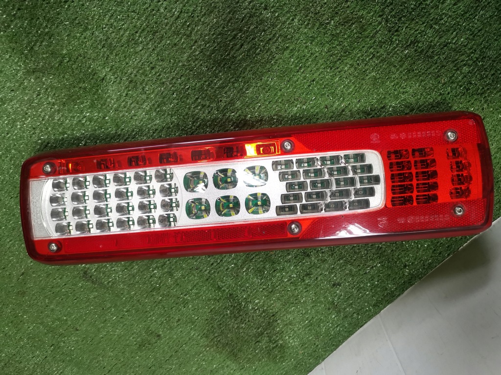 фото №1, Volvo fh 4 лампа задня правий led 82849923