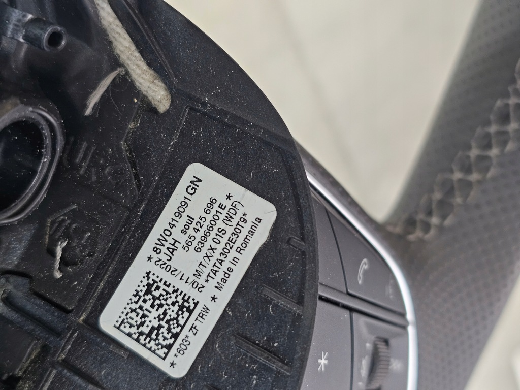 фото №14, Воздуховод мультифункция кожа audi a5 b9 a5 f5 s line лепестки переключения 8w0419091gn