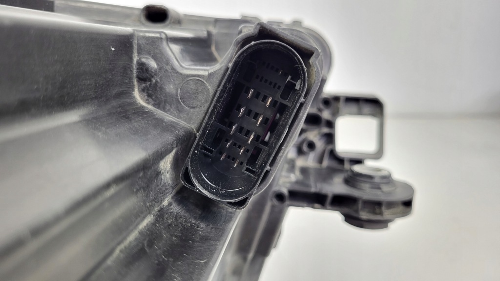 -фара фара перед передняя правый  skoda superb 3 3v 3v1 рестайлинг  full led Доставка