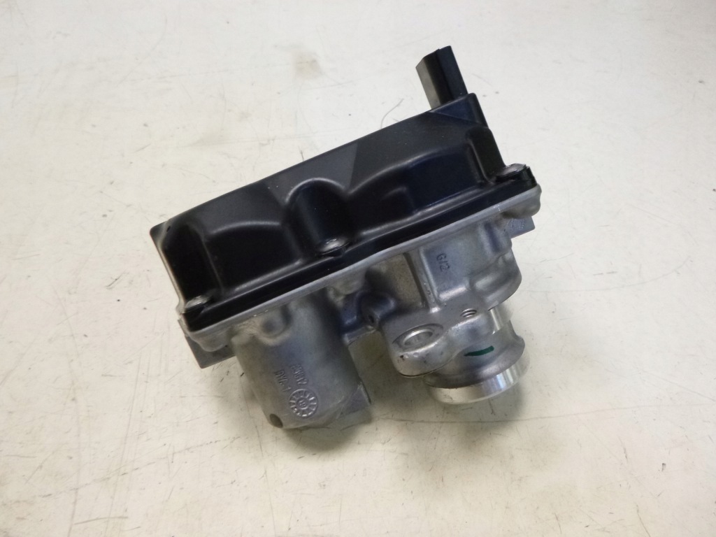 Клапан egr r trafic ii,iii 2.0dci Оригінал