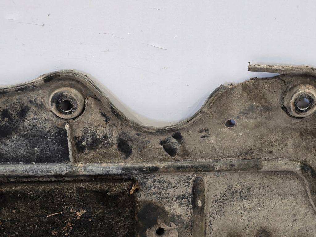 фото №8, Skoda octavia iii 16r защита двигателя нижняя 1.6tdi 5q0825236