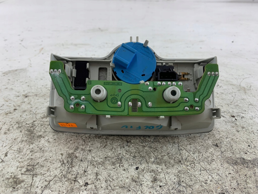 фото №3, Vw passat b5 golf iv лампа салону освітлення кабіни люк