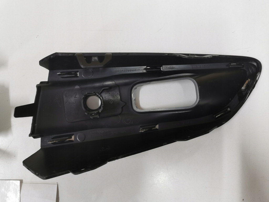 фото №13, Решітка бампера renault zoe lift права i ліва 393.