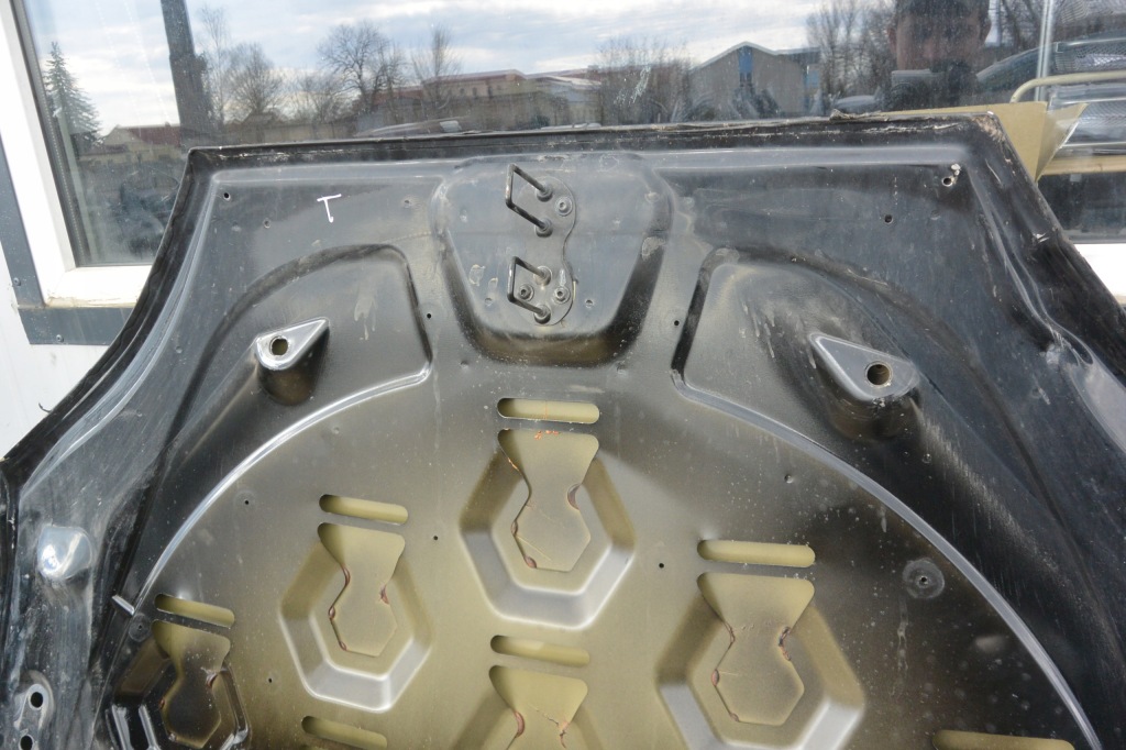 Tesla model s 12- капот кришка перед в Україні