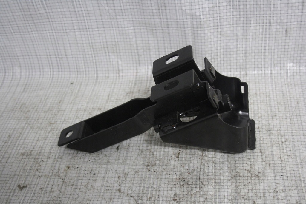 фото №4, Vw passat кронштейн поперечина задня 3b0857863a