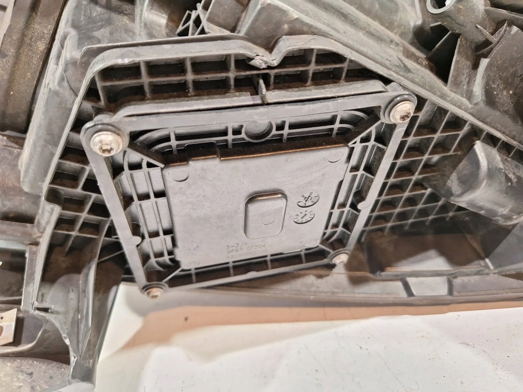 фото №13, Лампа перед ліва 260609857r renault kadjar led