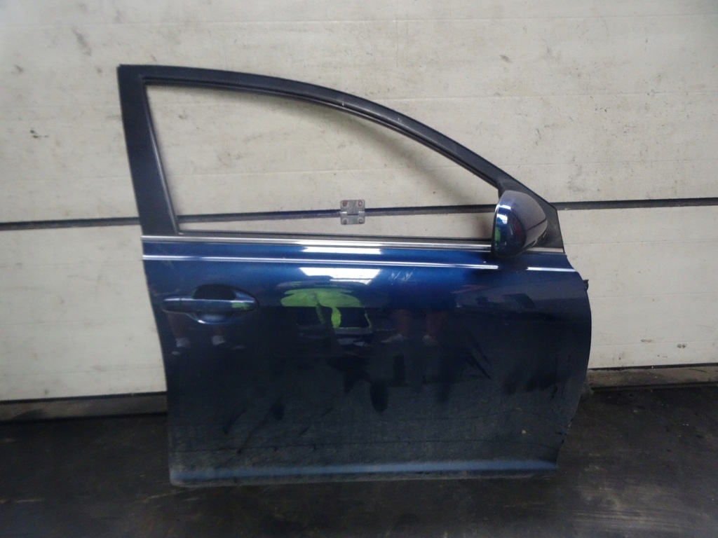 фото №1, Дверь правый перед toyota avensis t25 sedan