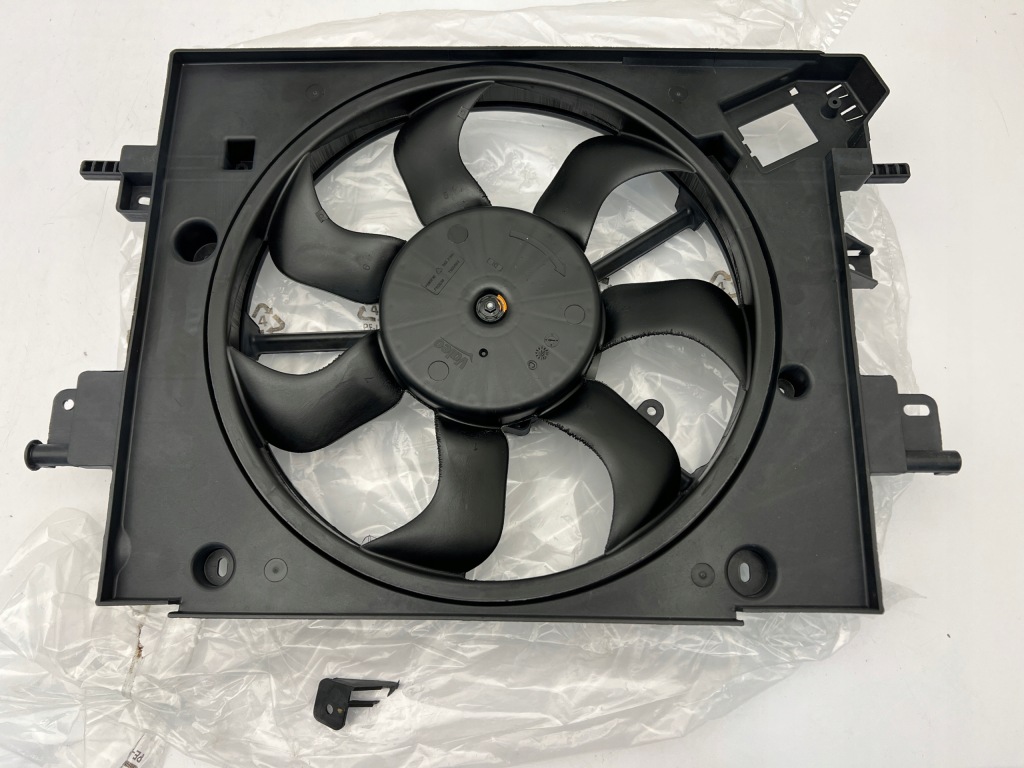 фото №6, Dacia duster 1.3 tce вентилятор вентилятор радиатор оригинал