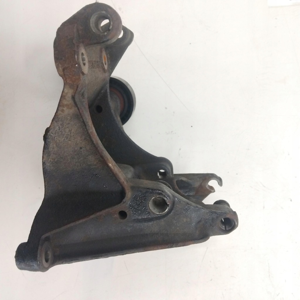 Scudo jumpy expert 1 рестайлинг  1.9 d 95-06 кронштейн кронштейн двигателя генератора с Разборки