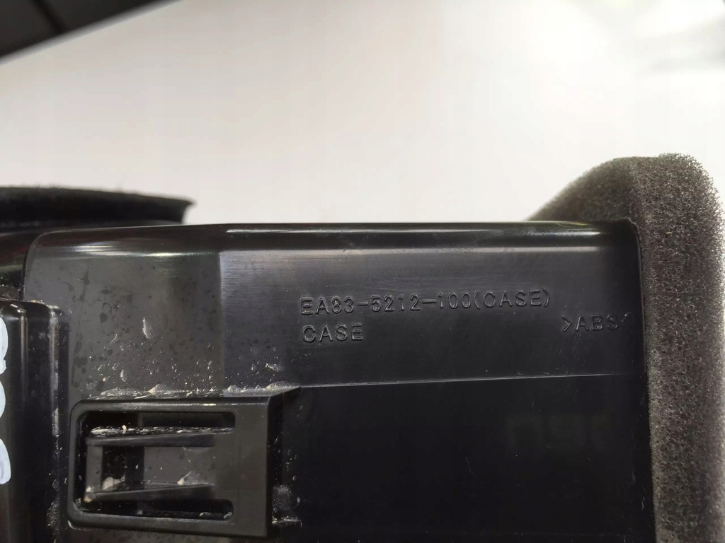 фото №7, Nissan leaf ii 2 2019 бічна решітка обдув europa