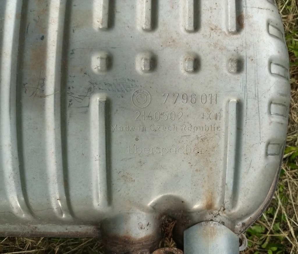 фото №10, Гаситель выхлоп bmw 3 e90 e91 e92 3,0 d 7096011 7793237