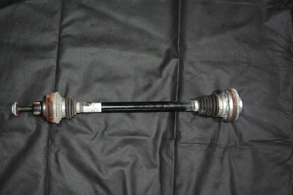 фото №1, Приводной вал audi q5 a8 s8 8r0501203c 4g0407271f