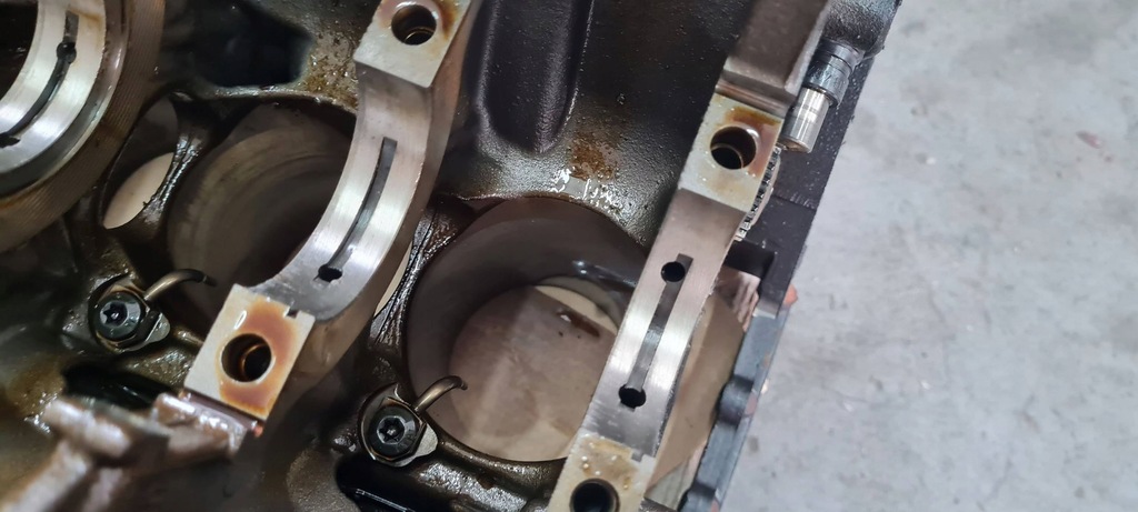 фото №14, Q3 83a блок двигателя номинал 2.0 tfsi dhh 06k103023n vw audi