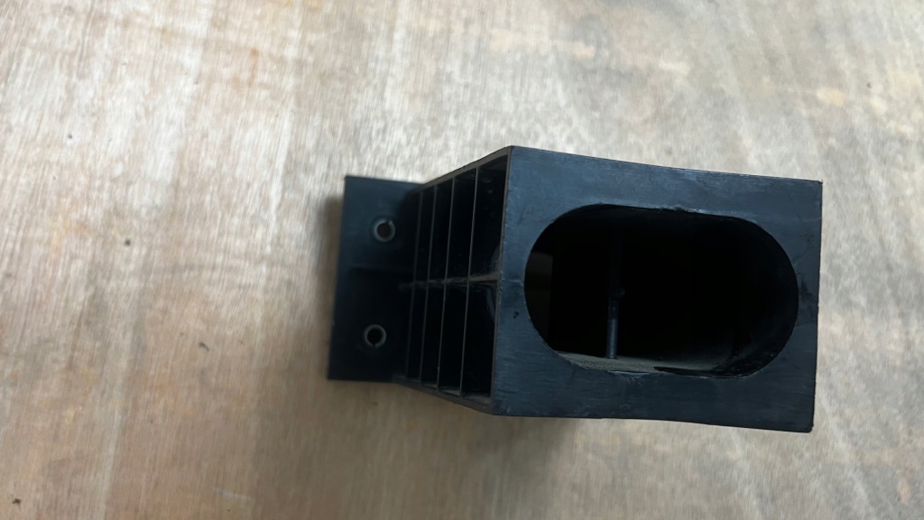 фото №10, Citroen c4 picasso 1 i 2006 - 2013 зона деформації кронштейн перед правий