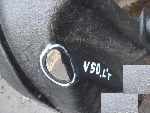 фото №2, Volvo v50 04-07 2.0d подкрылок задние левая