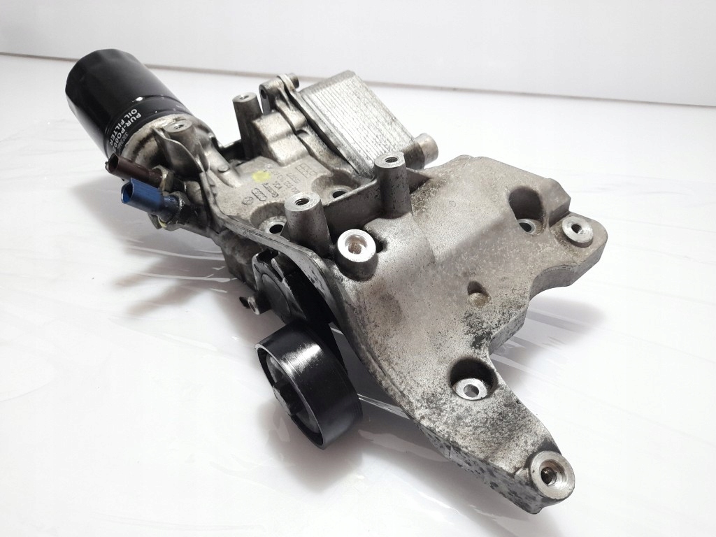 A3 8p golf vi octavia tfsi cda ccz основание фильтра масла кронштейн генератора Недорого