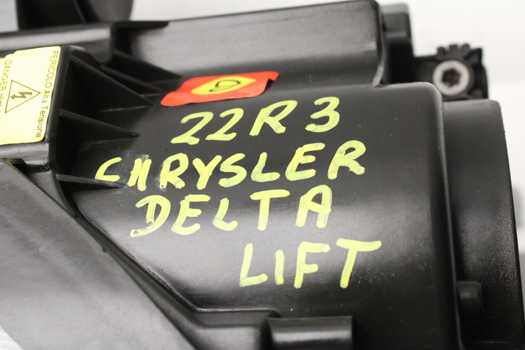 фото №11, Lancia delta 08r- лампа левая фара левый перед ксенон